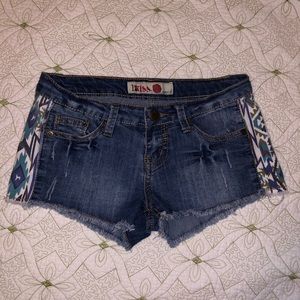 🔆2/$8 SIZE 3 AZTEC DENIM SHORT SHORTS